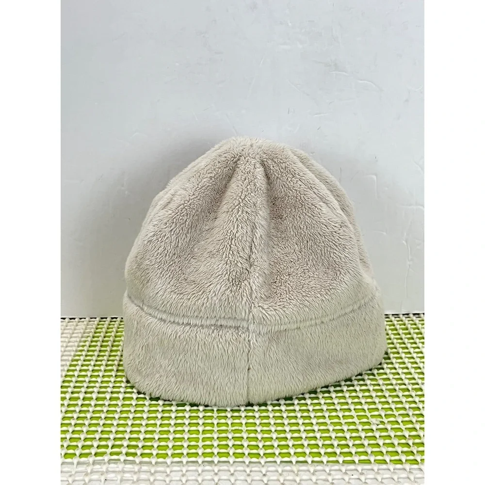 The North Face Girls Osito Fleece Beanie Hat Cream White One Size NF00A6W2 EUC